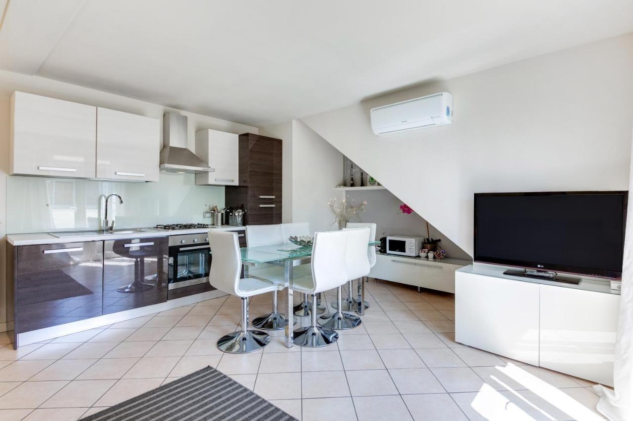 شقة Casa Bonotto ديسينسانو ديل غاردا المظهر الخارجي الصورة