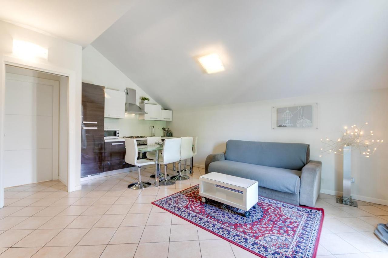 شقة Casa Bonotto ديسينسانو ديل غاردا المظهر الخارجي الصورة