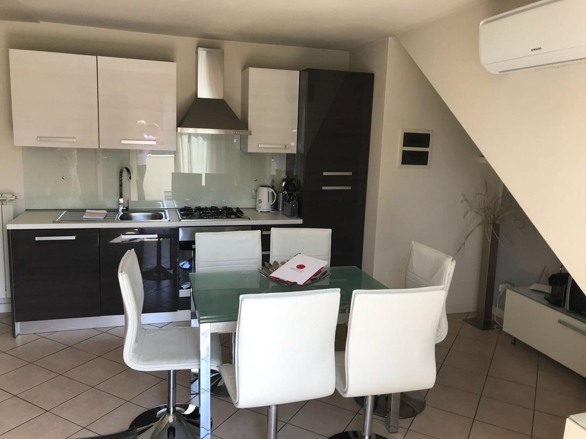 شقة Casa Bonotto ديسينسانو ديل غاردا المظهر الخارجي الصورة